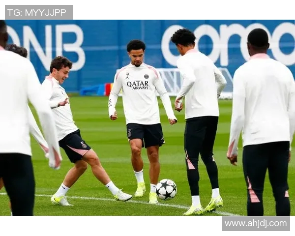 埃因霍温主场迎战赫拉克勒斯争夺联赛重要积分之战