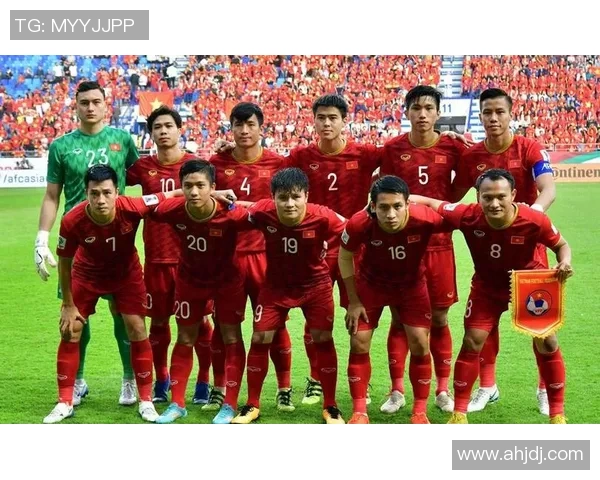 2018年越南杯平阳队与河内队激战成名的精彩对决回顾