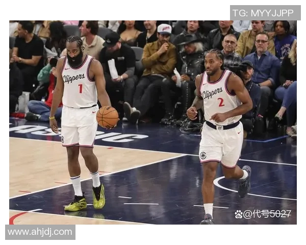 火箭队与快船队激战正酣精彩比赛360度直播全程回放与分析